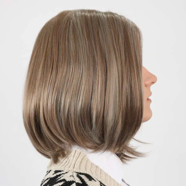Noelle - Modern caramel-blonde bob wig